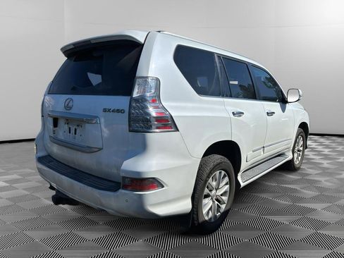 Used 2018 Lexus GX 460 Premium w/ Premium Package image 4