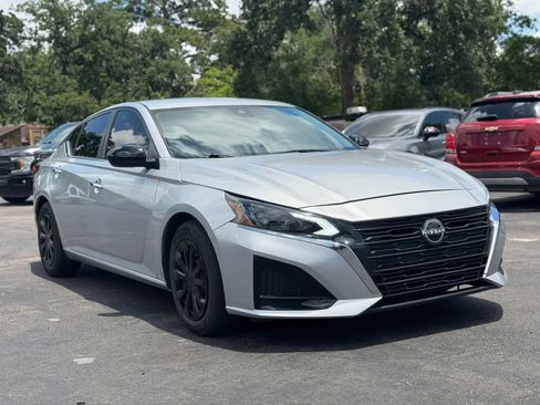 Used 2023 Nissan Altima 2.5 S FWD image 3