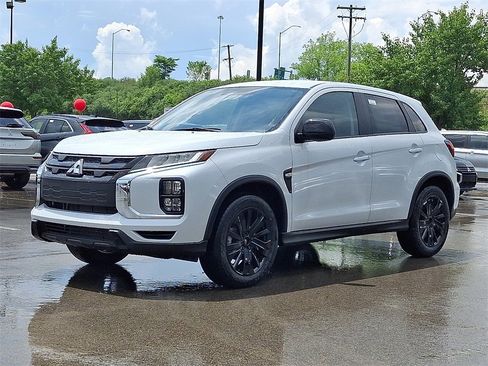 New 2025 Mitsubishi Outlander Sport LE image 2