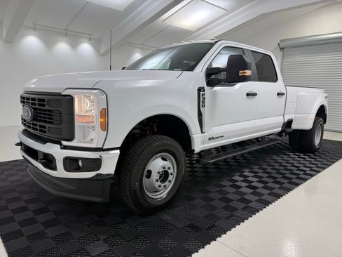 New 2026 Ford F350 XL image 3