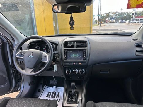 Used 2024 Mitsubishi Outlander Sport AWD image 13