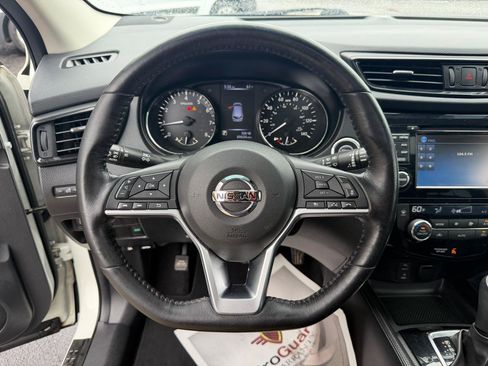 Used 2017 Nissan Rogue Sport SL w/ SL Premium Package AWD/4WD image 26