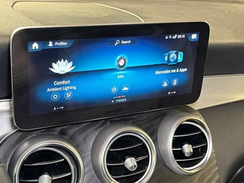 Used 2021 Mercedes-Benz GLC 300 4MATIC w/ AMG Line image 28