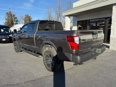 Used 2016 Nissan Titan Platinum Reserve image 2