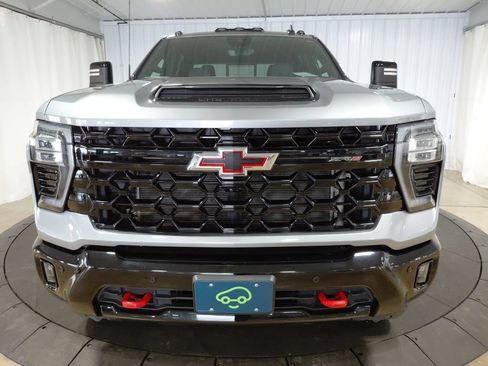 Certified 2025 Chevrolet Silverado 2500 ZR2 w/ Technology Package AWD/4WD image 12