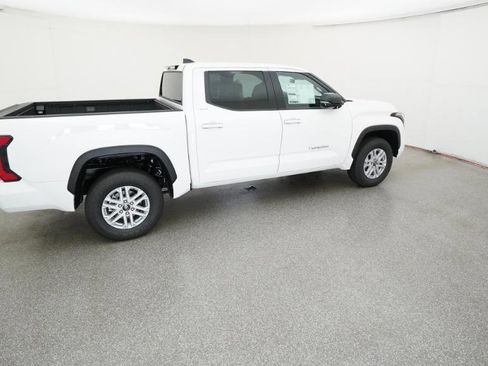 New 2026 Toyota Tundra SR5 image 29