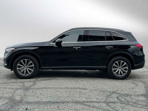 Used 2025 Mercedes-Benz GLC 300 4MATIC image 6