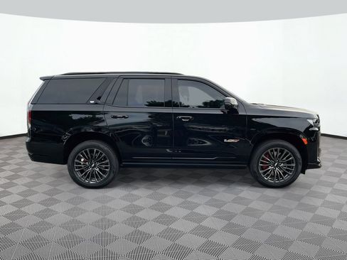 Certified 2024 Cadillac Escalade V AWD/4WD image 4