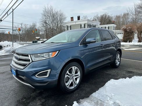 Used 2018 Ford Edge Titanium w/ Equipment Group 301A image 3