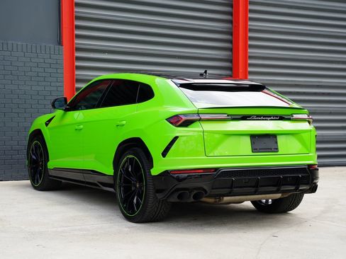 Used 2022 Lamborghini Urus image 14