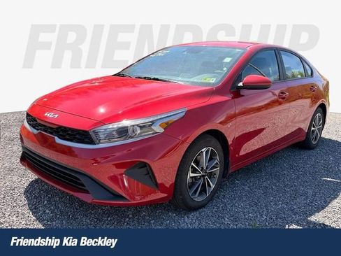 Used 2023 Kia Forte LXS FWD image 1