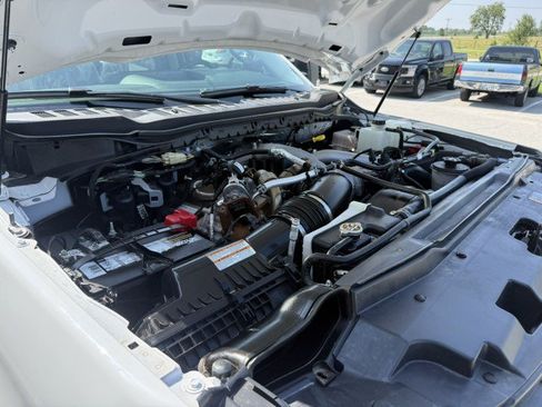 Used 2024 Ford F550 4x4 Regular Cab Super Duty image 18