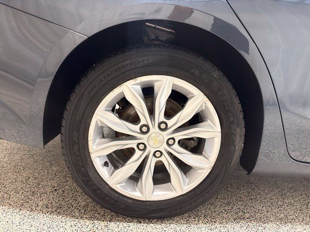 Used 2020 Chevrolet Malibu LT FWD image 31