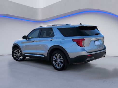 Used 2023 Ford Explorer Limited image 9