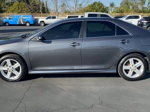 Used 2012 Toyota Camry LE image 9