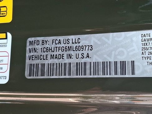 Used 2021 Jeep Gladiator Overland w/ Popular Equipment Package AWD/4WD image 29