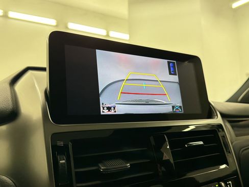 Used 2023 Lexus GX 460 Premium w/ Accessory Package image 25