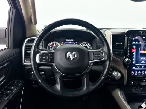 Used 2020 RAM 1500 Laramie AWD/4WD image 3