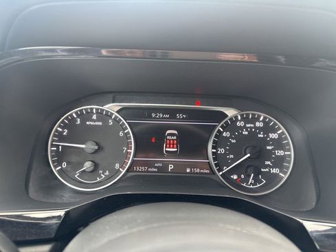 Used 2024 Nissan Pathfinder SV image 26