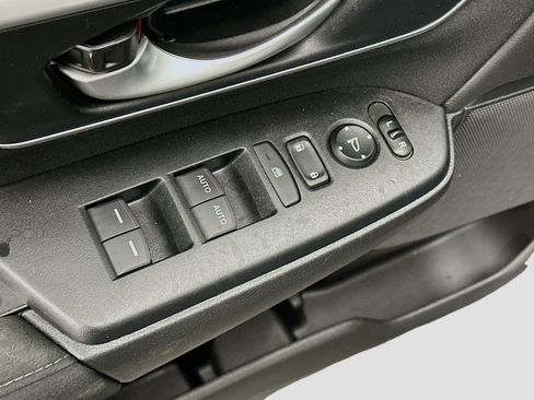 Used 2021 Honda CR-V EX image 15