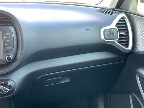 Used 2025 Kia Soul LX w/ LX Technology Package image 33