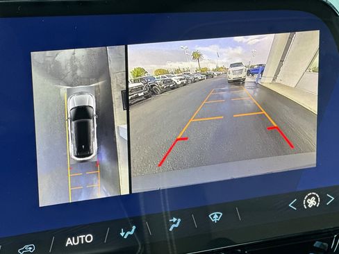 Used 2026 Chevrolet Blazer EV LT image 28