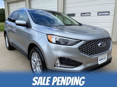Used 2024 Ford Edge SEL w/ Convenience Package