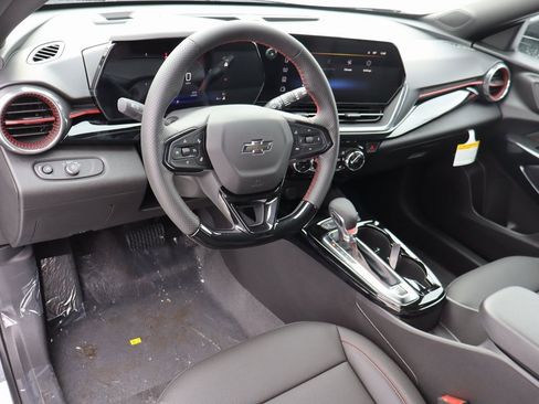 New 2026 Chevrolet Trax RS w/ Sunroof Package image 6