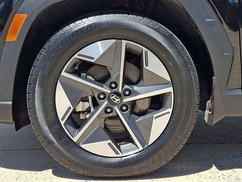 Used 2025 Hyundai Tucson SEL FWD image 8