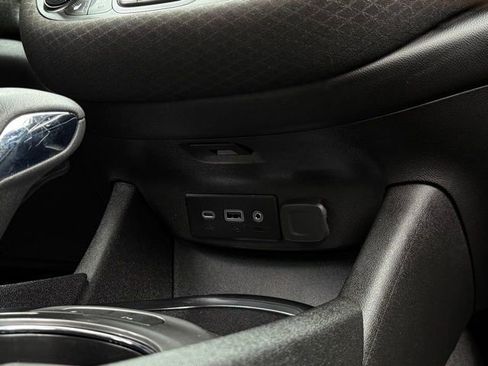 Used 2024 Chevrolet Malibu LT FWD image 28