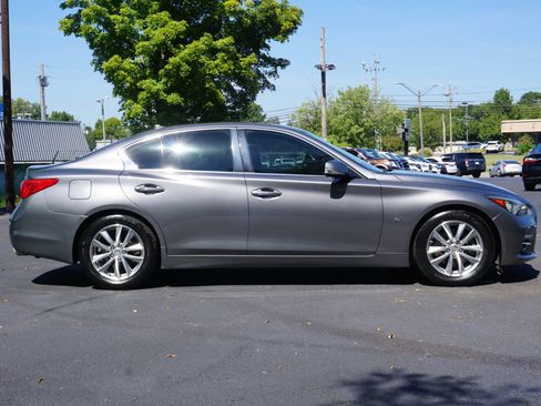 Used 2014 INFINITI Q50 w/ Moonroof Package RWD image 4