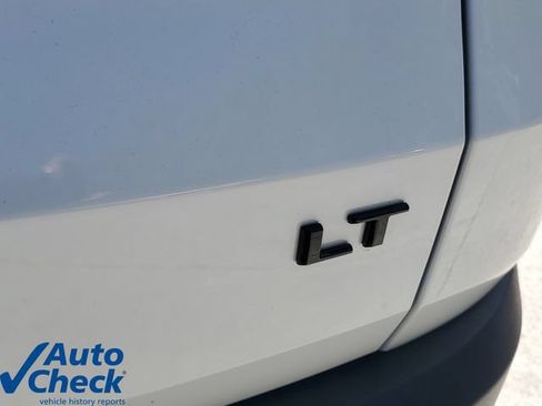 Used 2024 Chevrolet Traverse LT w/ Midnight/Sport Edition FWD image 9