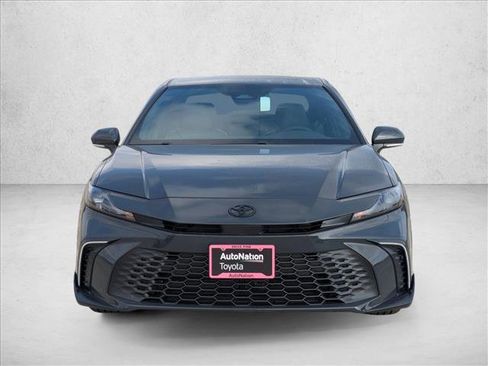 Used 2026 Toyota Camry SE w/ Convenience Package FWD image 6