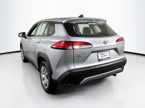 Used 2023 Toyota Corolla Cross L image 7
