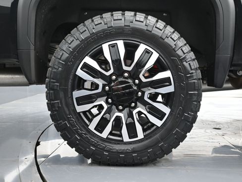 Used 2024 GMC Sierra 2500 Denali Ultimate image 17