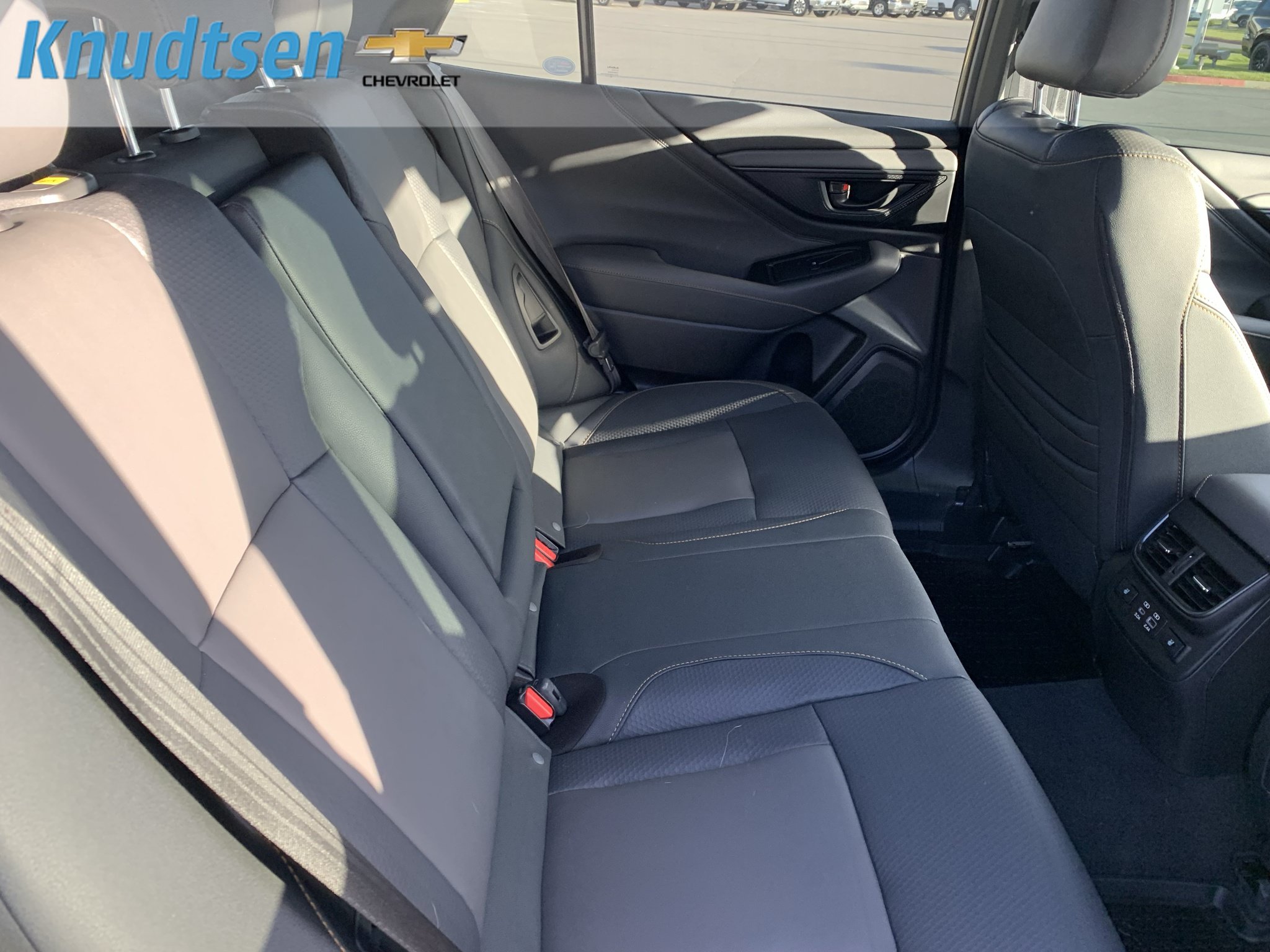 Used 2025 Subaru Outback Wilderness AWD/4WD image 13