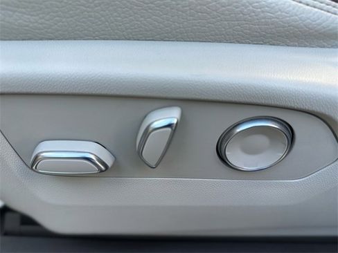 Used 2023 GMC Yukon XL Denali w/ Denali Reserve Package image 13