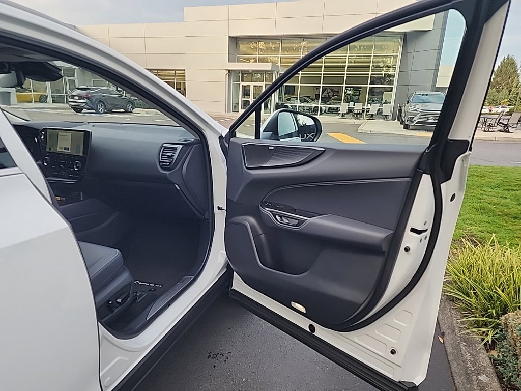 Certified 2026 Lexus NX 450h+ AWD w/ Accessory Package (Z2) image 19