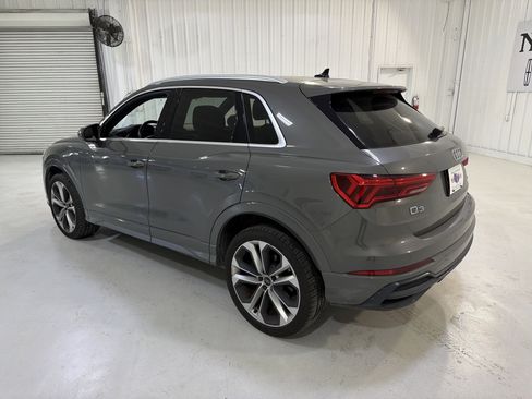 Used 2020 Audi Q3 2.0T Premium Plus w/ Premium Plus Package image 3
