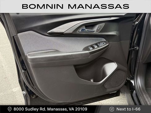 Used 2023 Chevrolet TrailBlazer LT image 13