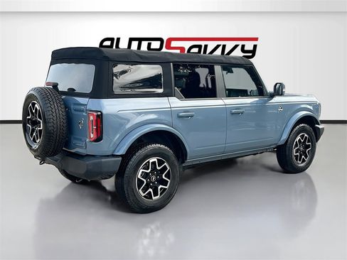 Used 2023 Ford Bronco Outer Banks image 7