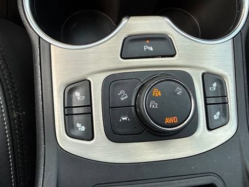 Used 2023 GMC Terrain Denali w/ LPO, Floor Liner Package AWD/4WD image 13