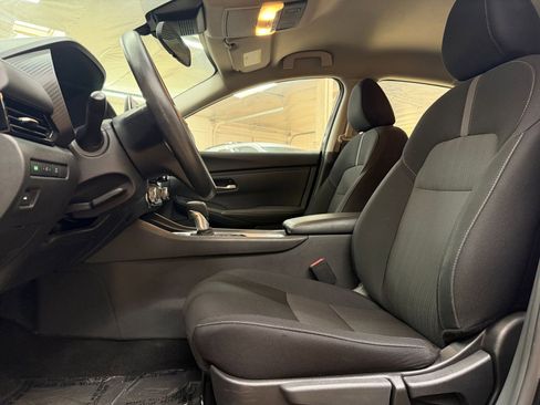 Used 2025 Nissan Sentra SV FWD image 24