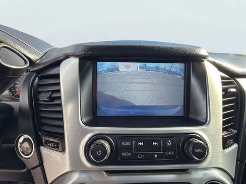 Used 2019 GMC Yukon XL SLT w/ Open Road Package image 13