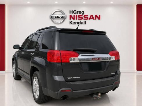 Used 2014 GMC Terrain SLE w/ Chrome Package AWD/4WD image 2