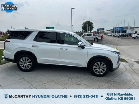 Used 2023 Hyundai Palisade SE AWD/4WD image 16