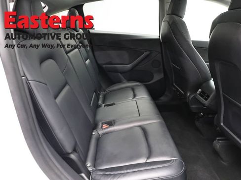 Used 2021 Tesla Model Y Long Range AWD/4WD image 17