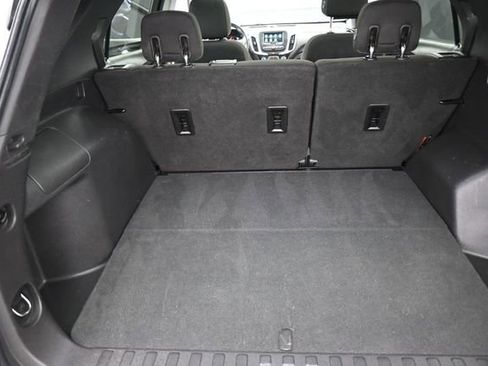 Used 2019 Chevrolet Equinox LT FWD image 25