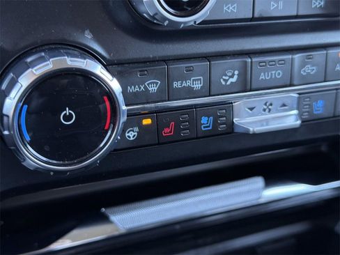 Used 2023 Ford F250 Lariat w/ Lariat Ultimate Package image 19