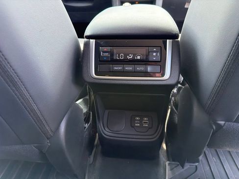 Certified 2026 Subaru Ascent Premium AWD/4WD image 22